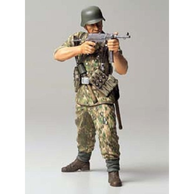 1/16 WWII German Elite Infantry Man