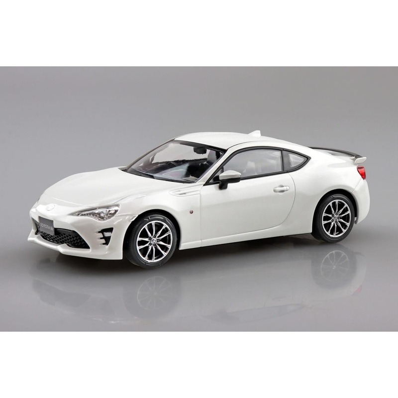 1/32 Snap Toyota 86 (Crystal White Pearl)