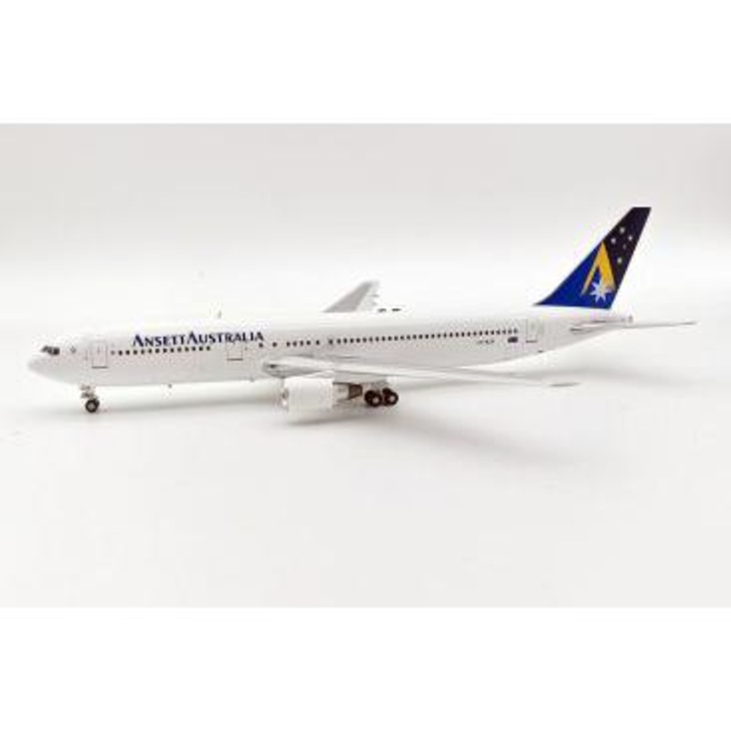 1/200 Ansett Boeing 767-300 VH-BZF Starmark Livery