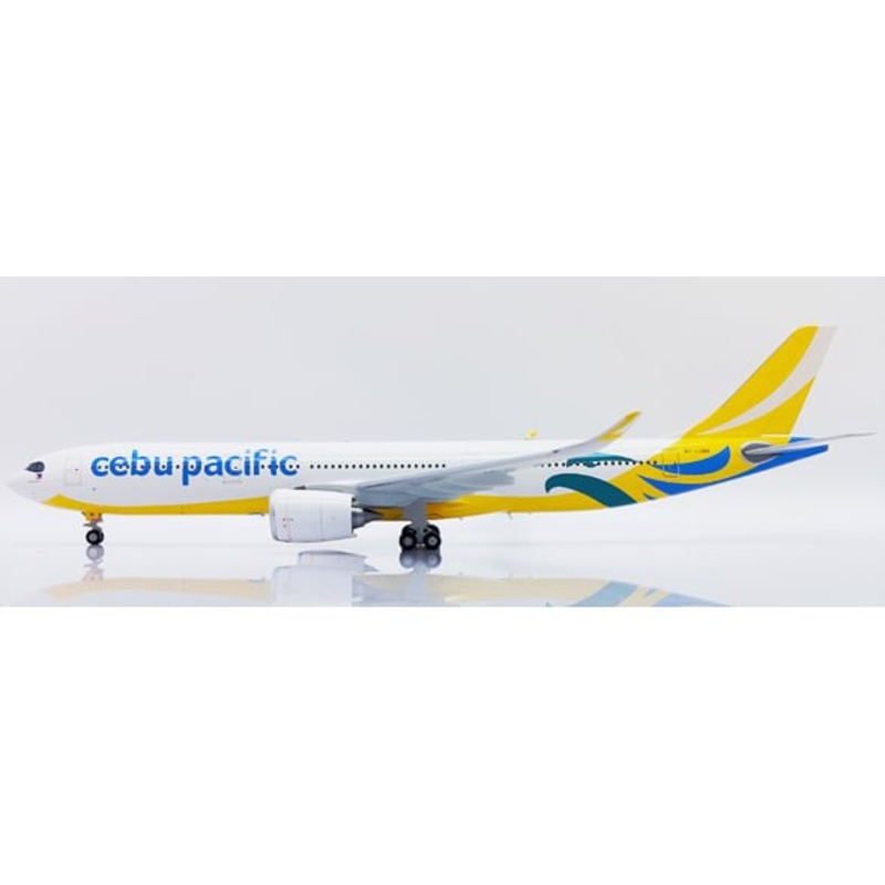 1/200 Cebu Pacific Airbus A330-900NEO Reg: RP-C3901 with Stand
