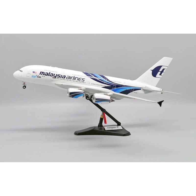 1/200 Malaysia Airlines Airbus A380 “100th A380” Reg: 9M-MNF with Stand