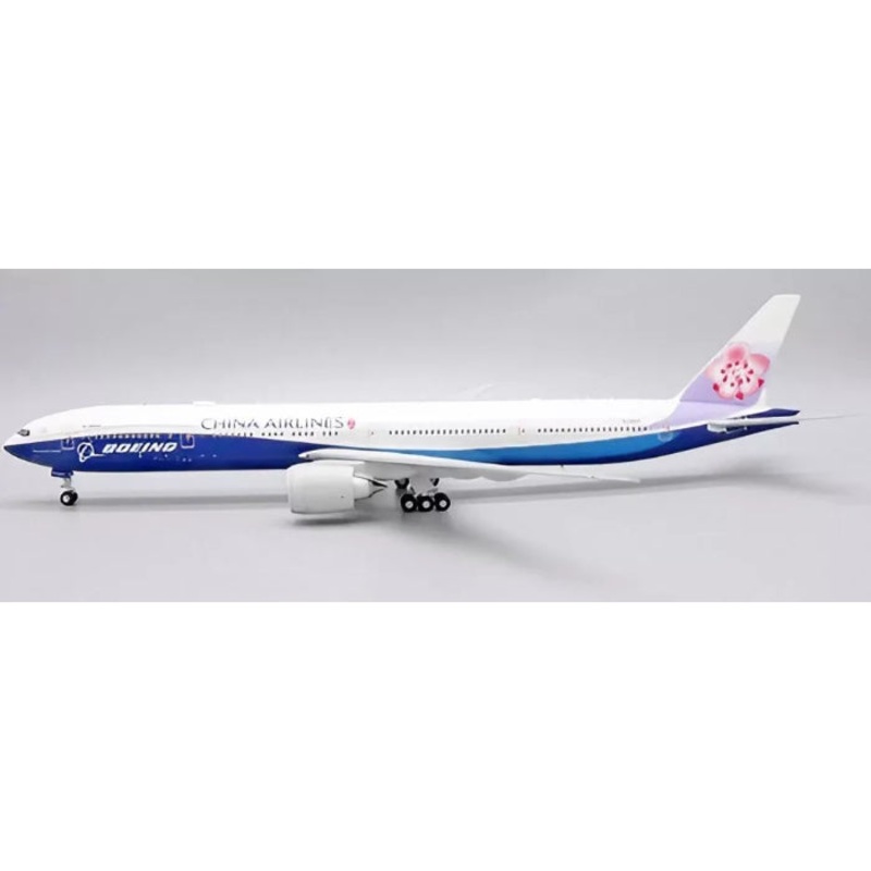 1/200 China Airlines Boeing 777-300ER “Dreamliner” Reg: B-18007 with Stand