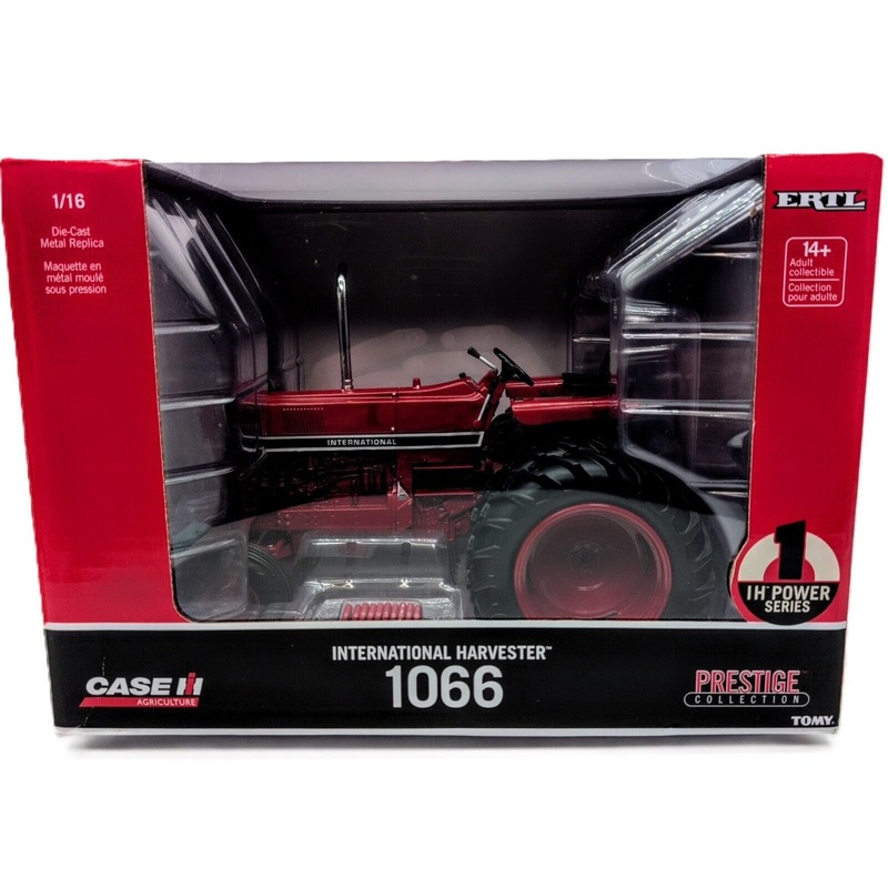 1/16 IH 1066 Black Stripe w/ Rear Duals Prestige Collection 44284