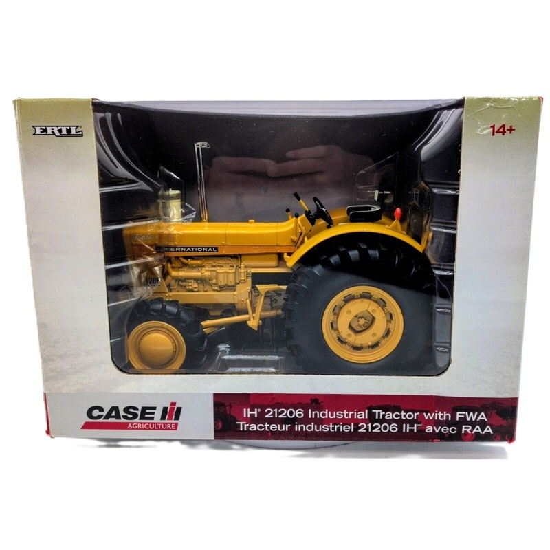 1/16 International Harvester 21206 Industrial Tractor With FWA