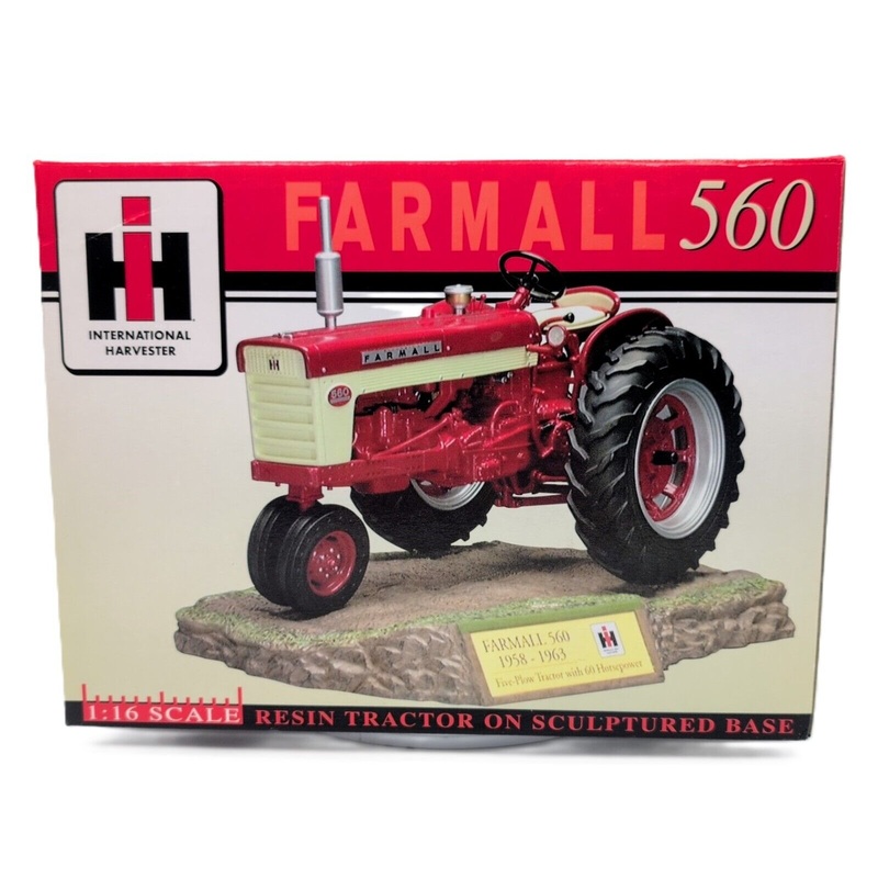 1/16 Farmall 560 Tractor Sculptured Base