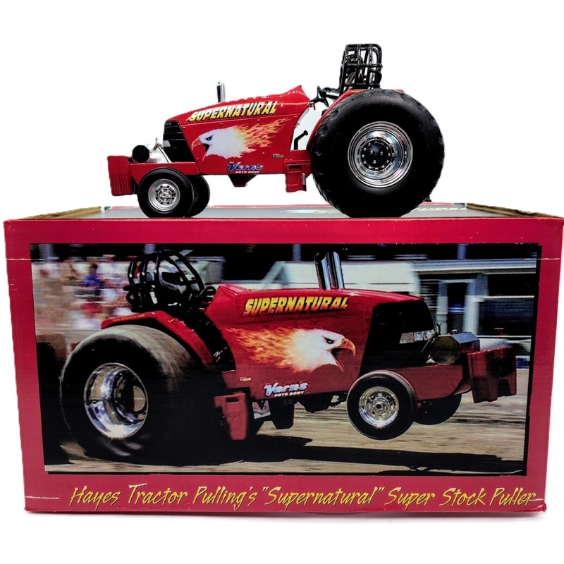 1/16 Case IH Supernatural Pulling Tractor