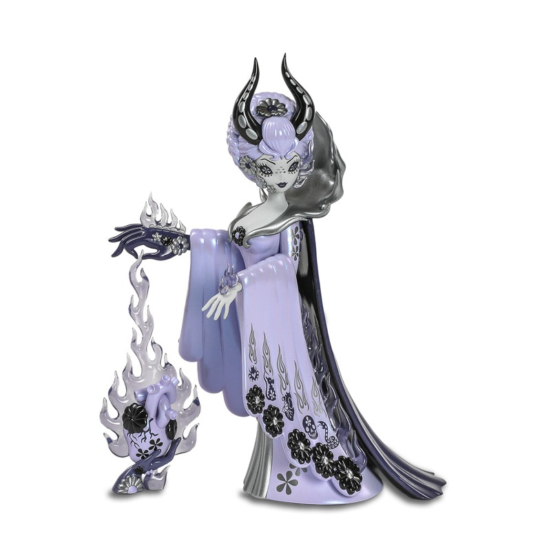 Witch Queen 8″ Vinyl Art Figure by Junko Mizuno – Black Friday Violet Edition (Limited to 300)