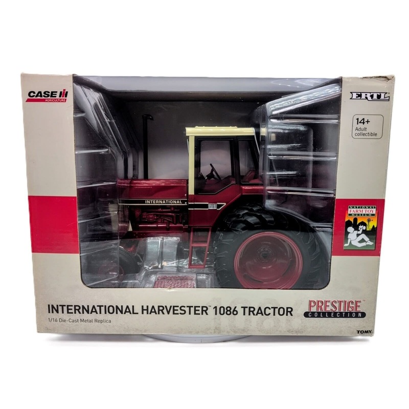 1/16 International Harvester 1086 Tractor With Duals, National Farm Toy Museum