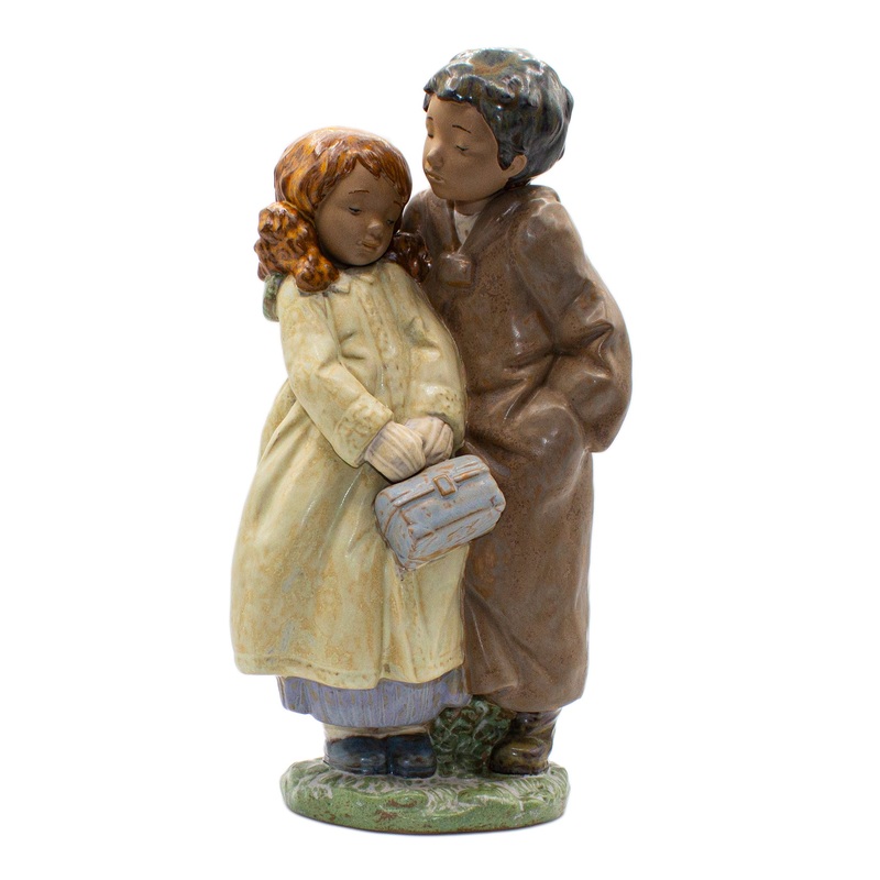 Lladr Figurine: 12447 A Moment of Tenderness