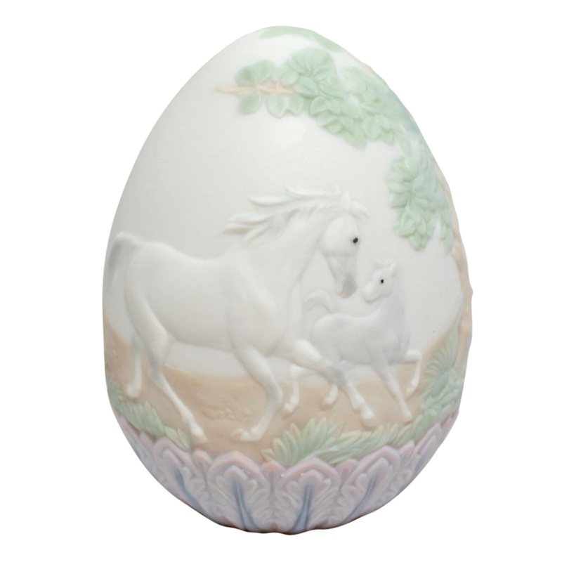 Lladr Figurine: 17548 Egg – 1995