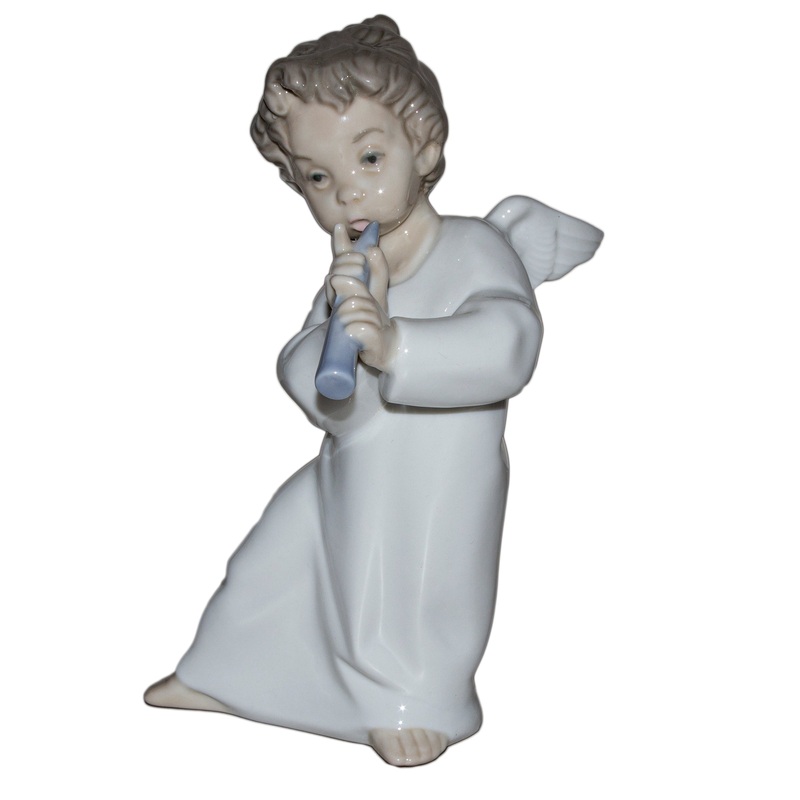 Lladr Figurine: 4540 Angel with Flute