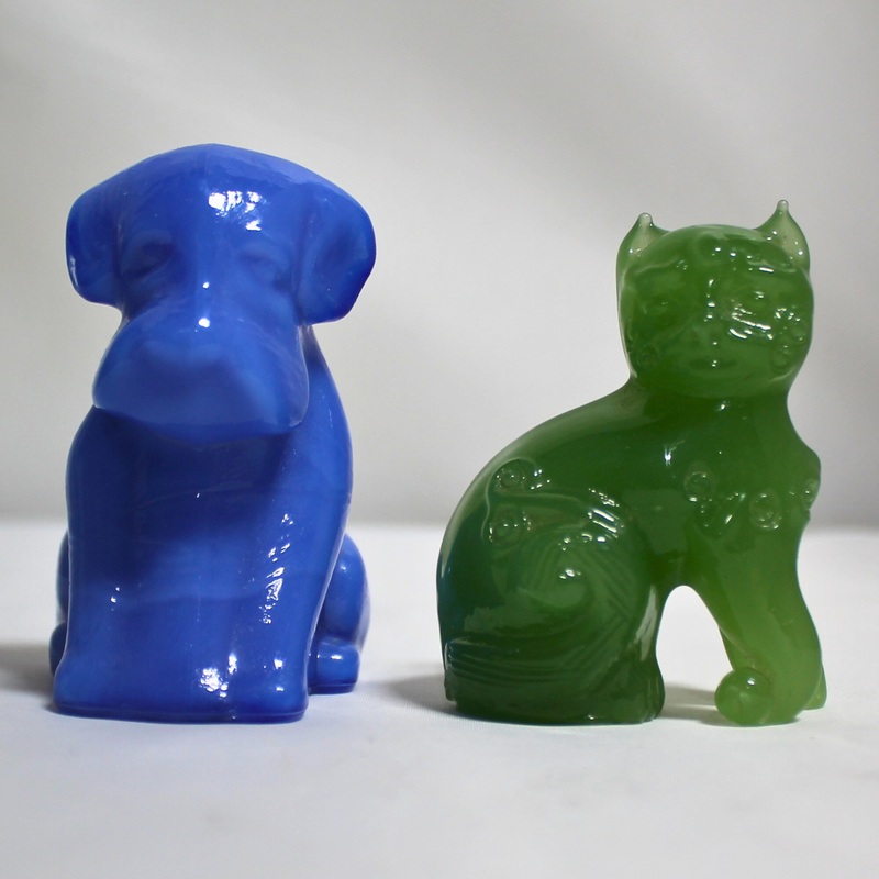 Lot of 2 Franklin Mint Figurines: Pooch The Dog & Curio Cabinet Cat