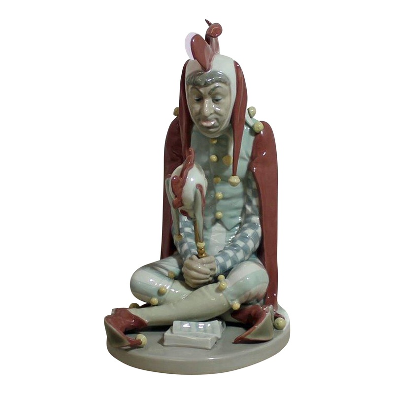 Lladr Figurine: 1405 Court Jester