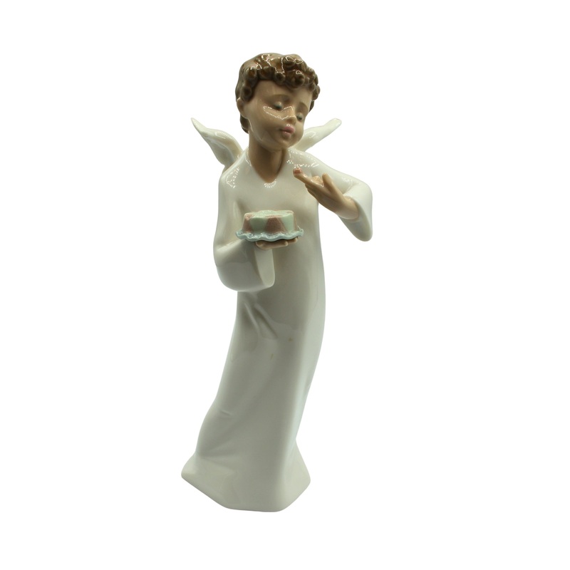 Nao by Lladr Figurine: 1260 Ceremony Angel