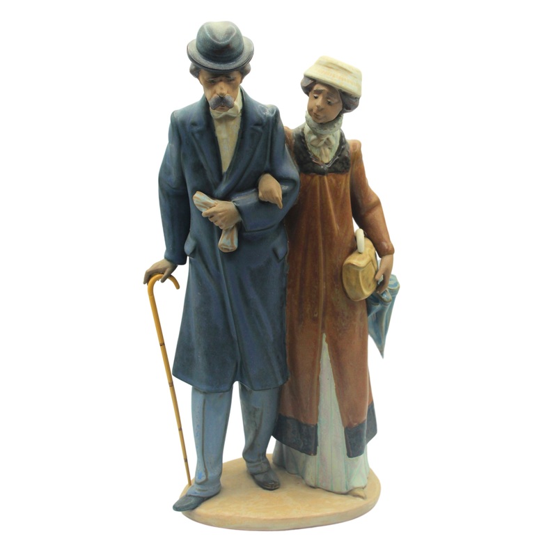 Lladr Figurine: 12302 Twilight Years | Gres