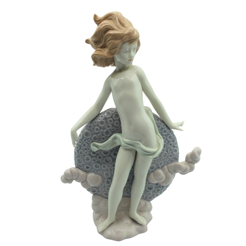 Lladr Figurine: 1435 Blue Moon