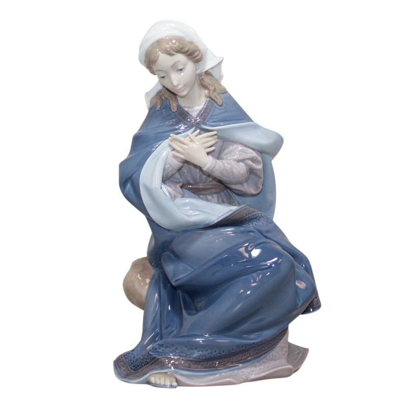 Lladr Figurine: 1387 Virgin Mary