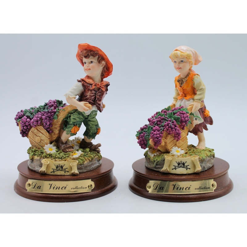 Lot of 2: Da Vinci Collection – Gathering Grapes | Damaged Box