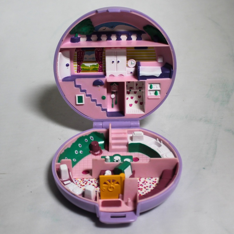 Polly Pocket: Compact Mini Doll House