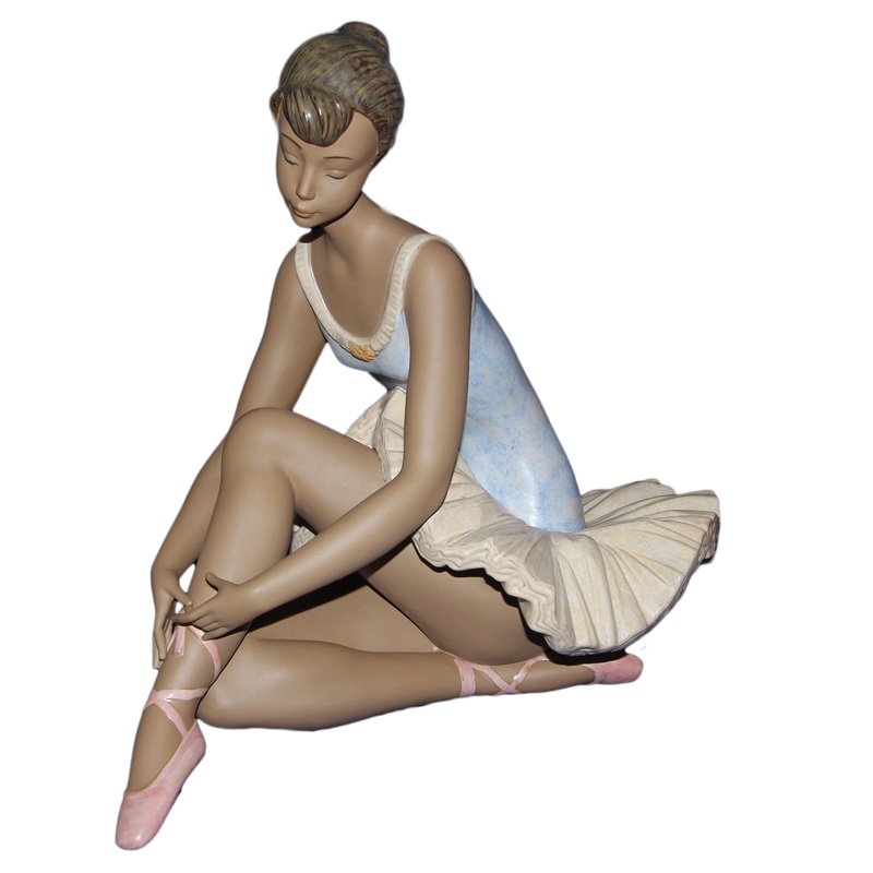 Lladr Figurine: 12370 Intermission