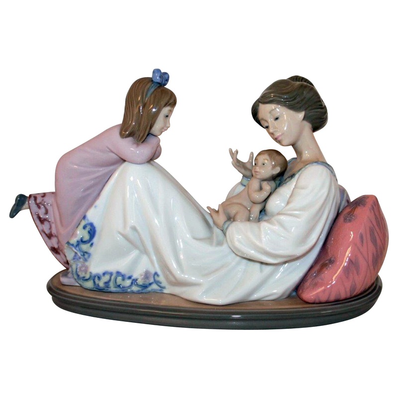 Lladr Figurine: 1606 Latest Addition