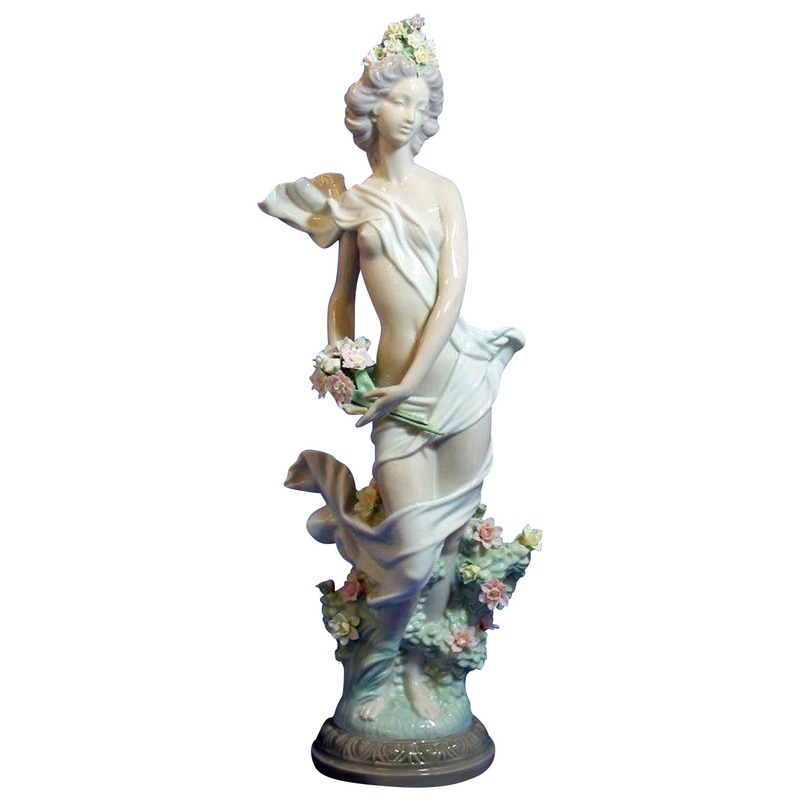 Lladr Figurine: 1465 Classic Spring