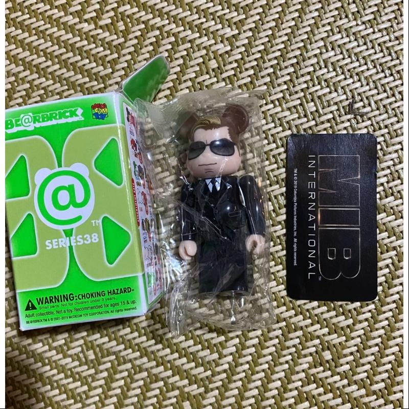Bearbrick Series 38 HERO Men In Black MIB 100%