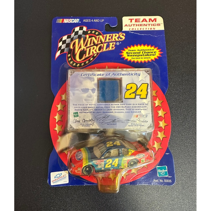 WINNERS CIRCLE TEAM AUTHENTICS 2001 #24 DUPONT JEFF GORDON WITH SHEET METAL 1:64