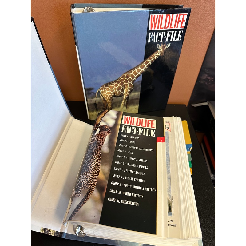 Wildlife Fact File 3 Ring Binders 11 Group Cards Incomplete