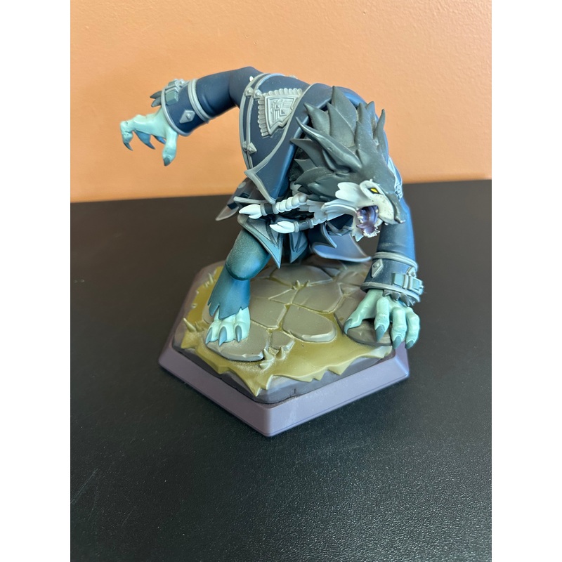 Blizzard Collectibles World of Warcraft Legends Greymame Statue Preowned