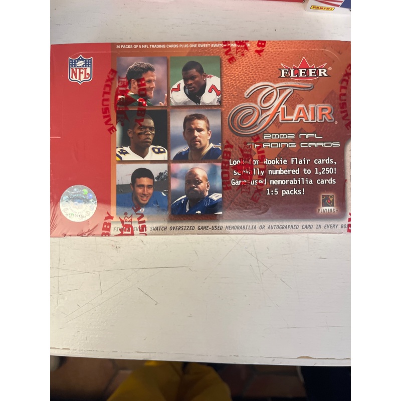 2002 Fleer Flair Football Hobby Box