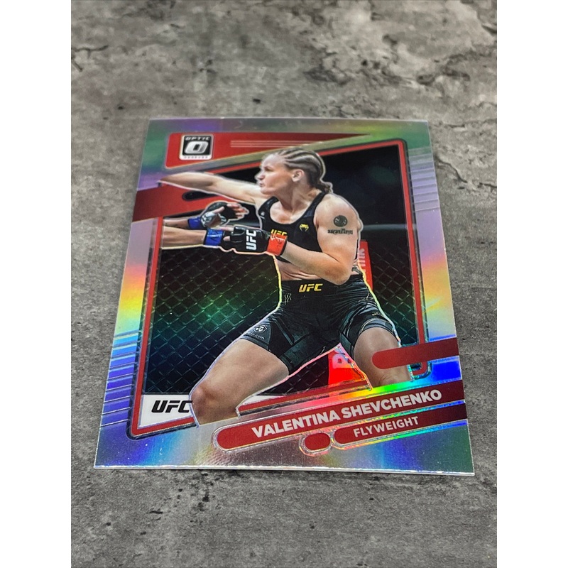 Valentina Shevchenko  UFC 2022 Panini Donruss Optic Holo Prizm #41