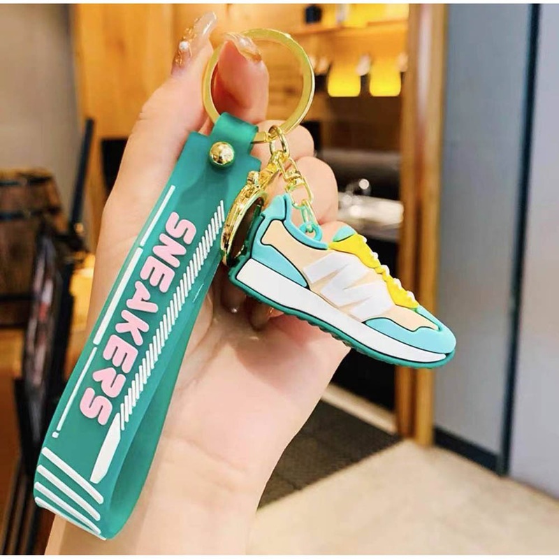 Sneakers Keychain – Green – Single Piece