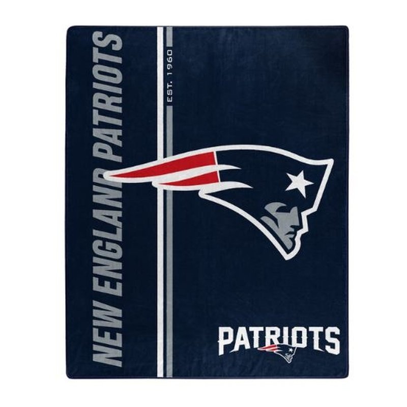 Blanket: New England Patriots – 50×60 Raschel Restructure Design