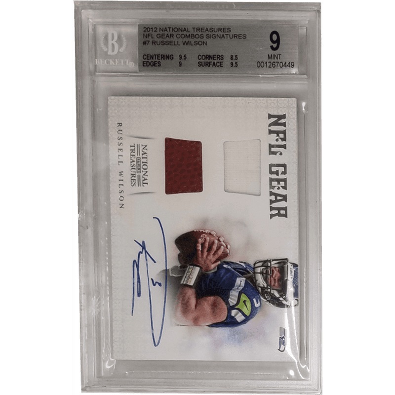 Russell Wilson 2012 National Treasures NFL Gear Combos Signatures #7 Beckett 9